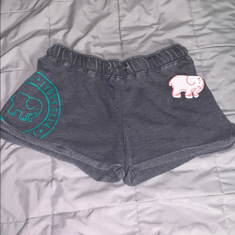 GRAY IVORY ELLA SHORTS ONLY GRAY LEFT - Picture 2 of 4